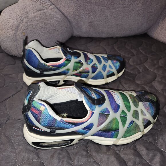 Mens nike sneakers - Picture 2 of 4